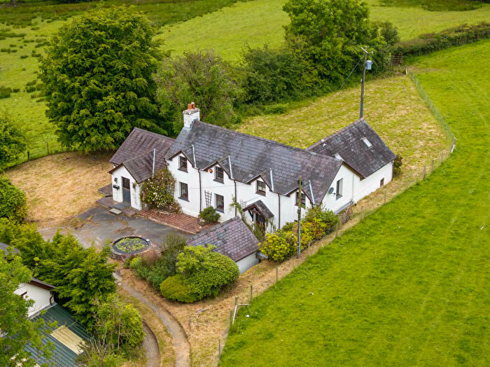 11 Bedroom Smallholding For Sale In Cribyn, Lampeter, SA48