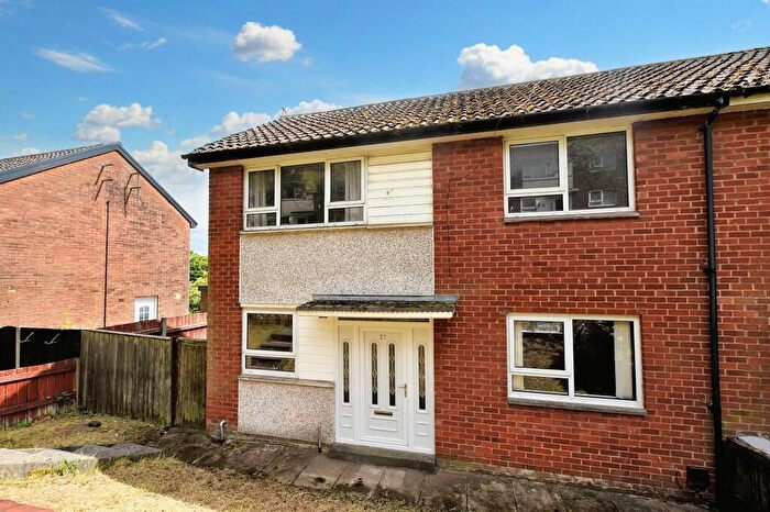 3 Bedroom Semi-Detached House To Rent In Ruthin Close, Blackburn, BB1