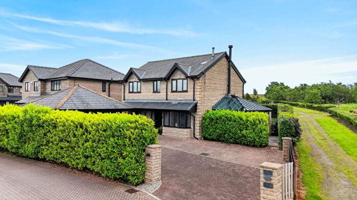 4 Bedroom Detached House For Sale In Cranberry Fold Court, Darwen, BB3