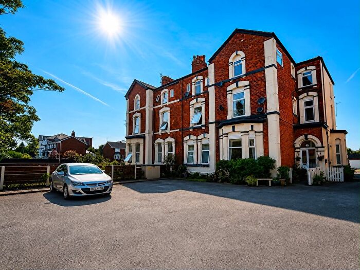 2 Bedroom Flat For Sale In Queens Road, Southport, Merseyside, PR9