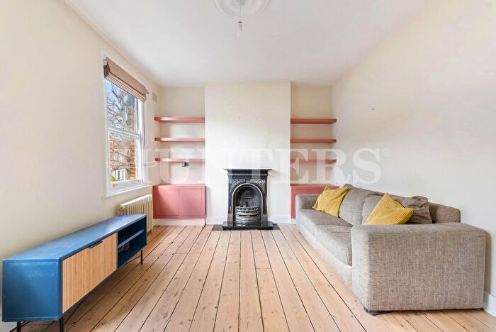 1 Bedroom Flat To Rent In Beaconsfield Road, London, N15