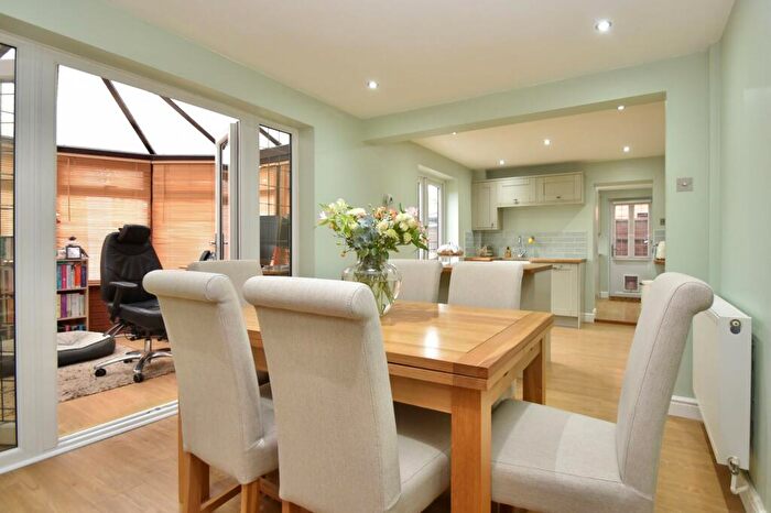 3 Bedroom Detached House For Sale In Burwell Road, Eaton Ford, PE19