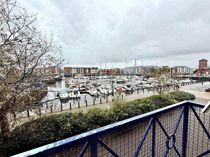 2 Bedroom Flat For Sale In Cork House Marina, Swansea, SA1