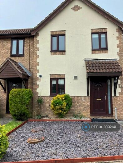 3 Bedroom Semi-Detached House To Rent In Eagle Way, Huntingdon, PE29