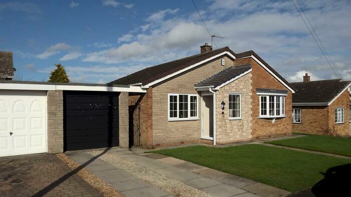 2 Bedroom Detached Bungalow To Rent In Willow Place, Braithwell, Rotherham, S66