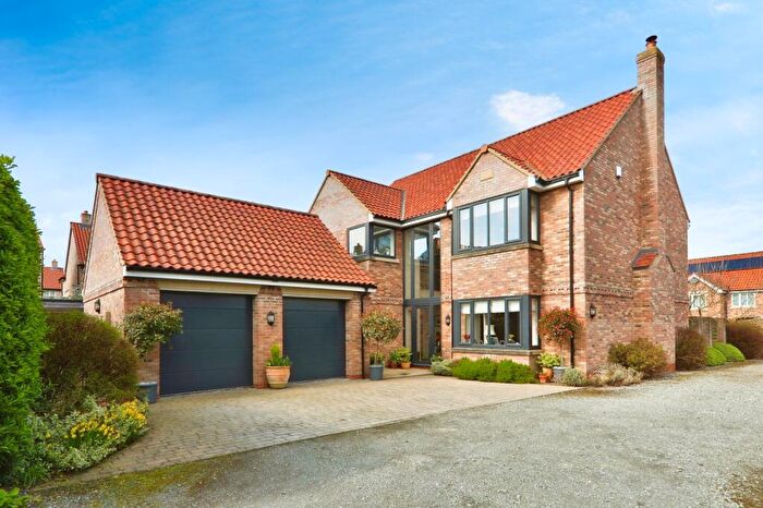 4 Bedroom Detached House For Sale In Little Weighton Road, Walkington, Beverley, East Riding Of Yorkshire, HU17