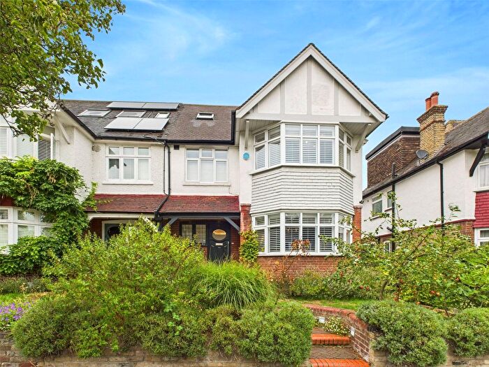 5 Bedroom Semi-Detached House To Rent In Hertford Avenue, London, SW14