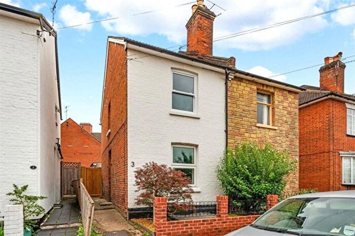 3 Bedroom Semi Detached House For Sale In Guildford, Surrey, GU1