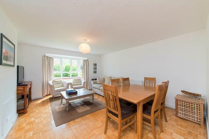 2 Bedroom Apartment To Rent In Lichfield Court, Claremont Road, KT6
