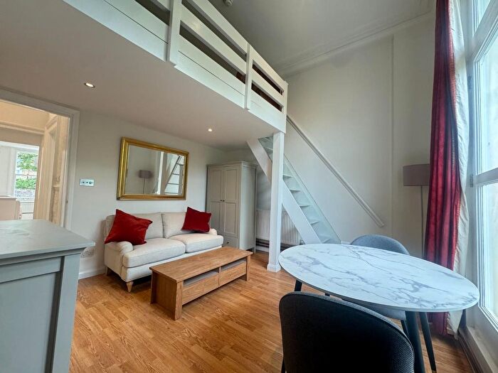 Studio To Rent In Buckland Crescent, Belsize Park, NW3