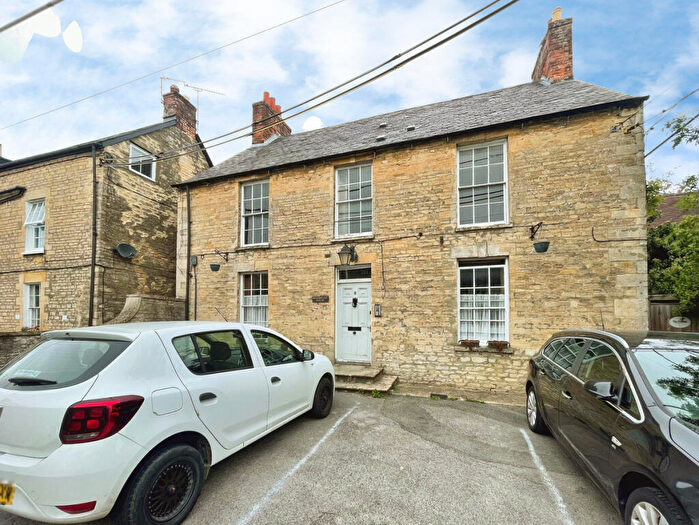 2 Bedroom Apartment For Sale In Brookwood House, Banbury Road, OX5