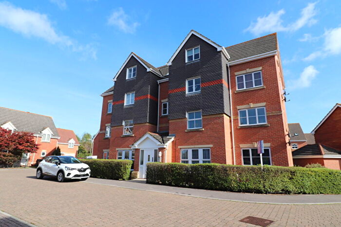 2 Bedroom Apartment To Rent In Hedge End, Southampton, SO30