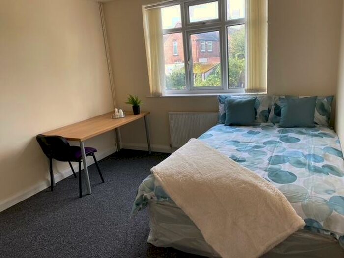 7 Bedroom End Of Terrace House To Rent In Lower Road, Nottingham, NG9