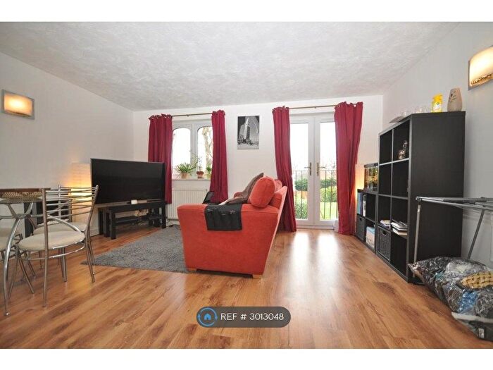 1 Bedroom Flat To Rent In Brighton Road, Crawley, RH11