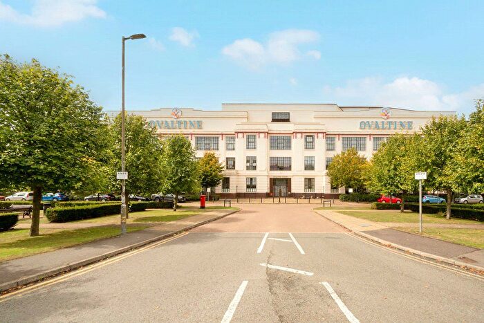 3 Bedroom Flat For Sale In Ovaltine Court, Ovaltine Drive, Kings Langley, Hertfordshire, WD4