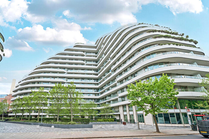 2 Bedroom Apartment For Sale In Camellia House, Queenstown Road, SW11