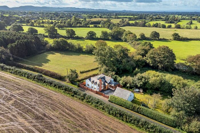 4 Bedroom Detached House For Sale In Cinder Lane, Clotton, Tarporley, CW6