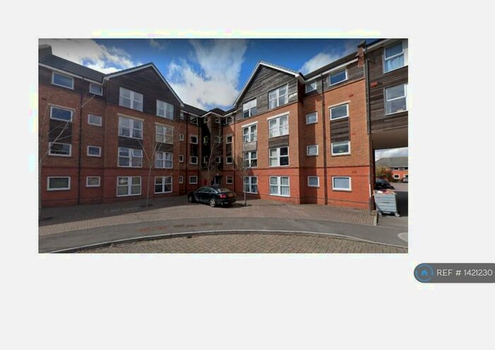2 Bedroom Flat To Rent In Peony House, Swindon, SN1