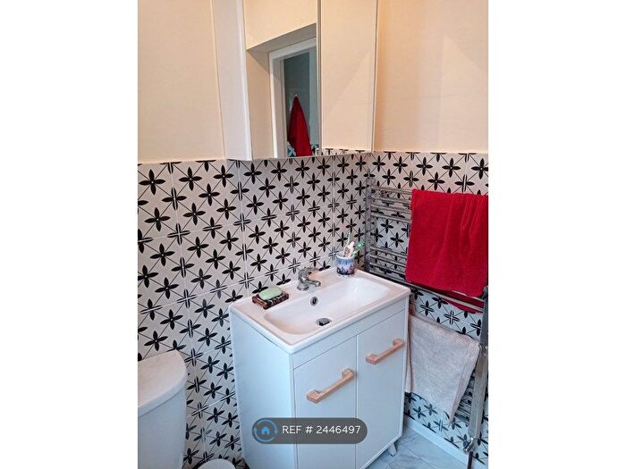 1 Bedroom Flat To Rent In Kensington Road, Manchester, M21