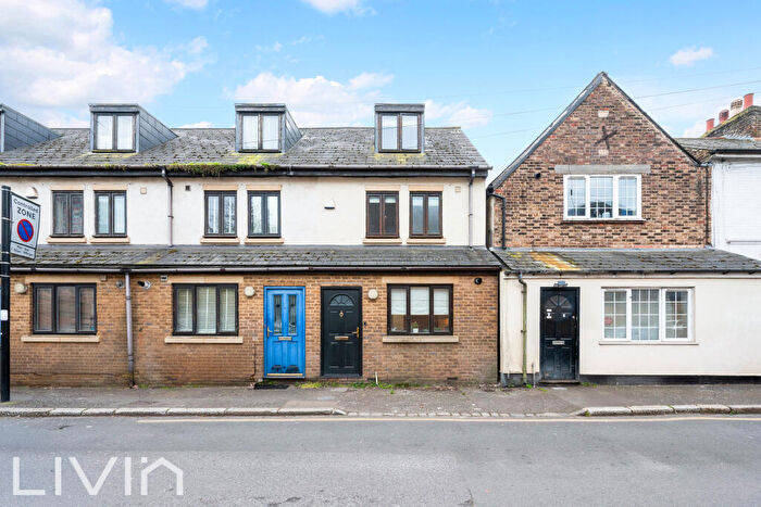 4 Bedroom End Of Terrace House For Sale In Southbridge Place, Croydon, CR0