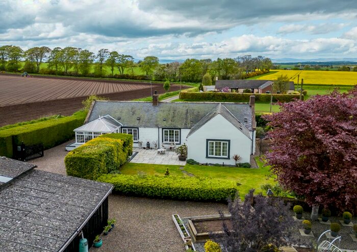 3 Bedroom Cottage For Sale In Inverkeilor, Arbroath, DD11