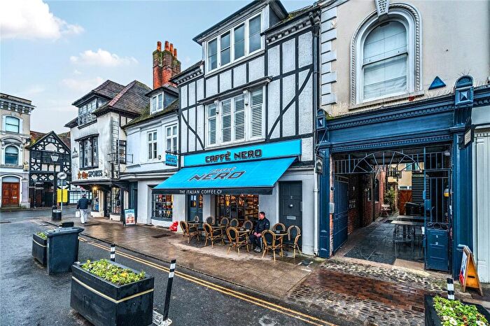 1 Bedroom Apartment For Sale In Castle Street, Farnham, Surrey, GU9