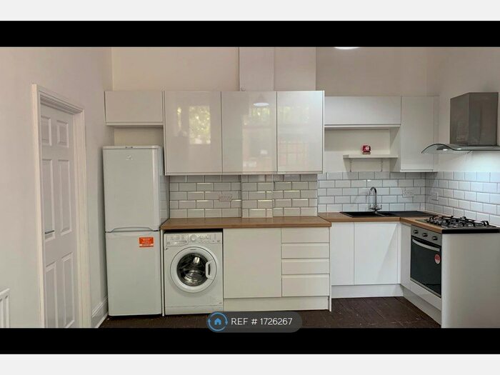 2 Bedroom Flat To Rent In Hackney Road, London, E2