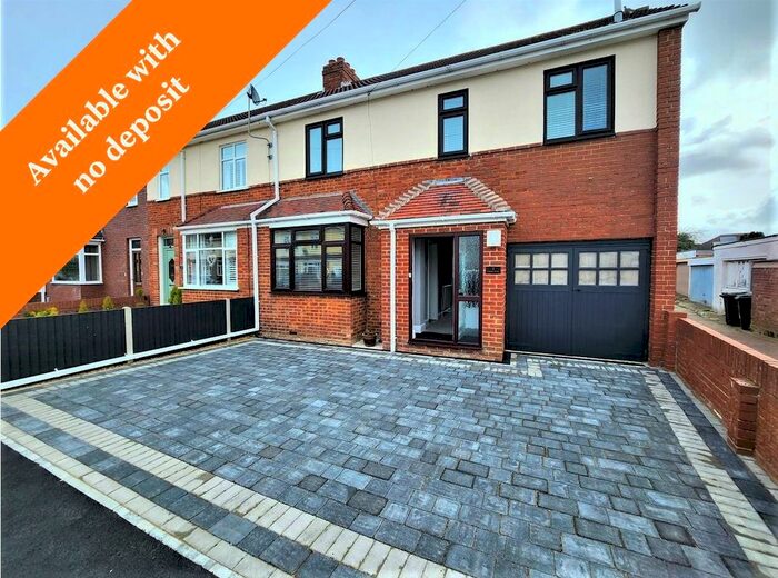 4 Bedroom End Of Terrace House To Rent In Sedgeley Grove, Gosport, PO12