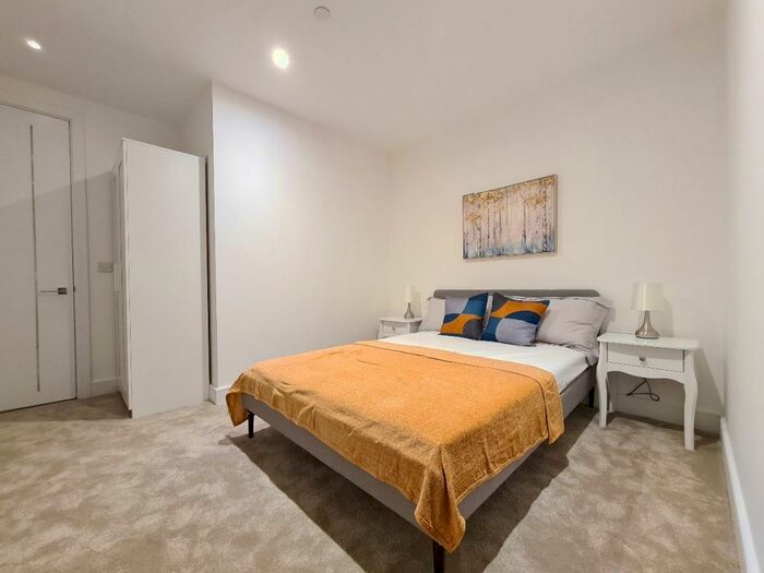 2 Bedroom Apartment To Rent In Forbes Apartments, SE18