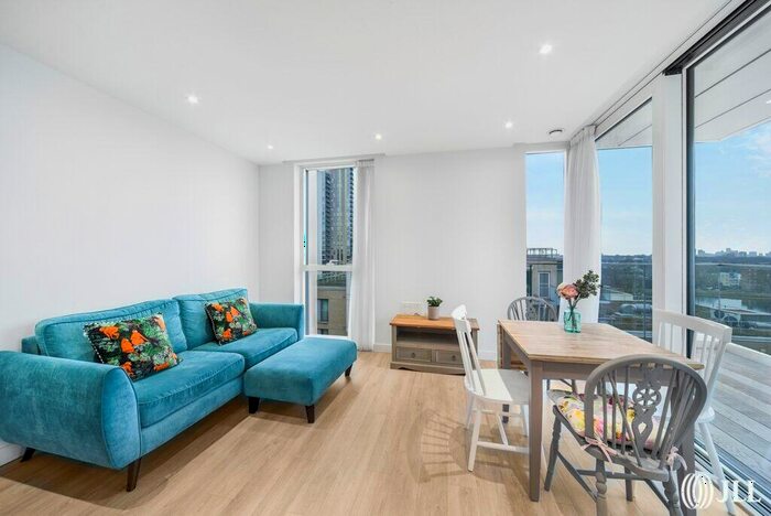 2 Bedroom Apartment To Rent In Kayani Avenue London, N4