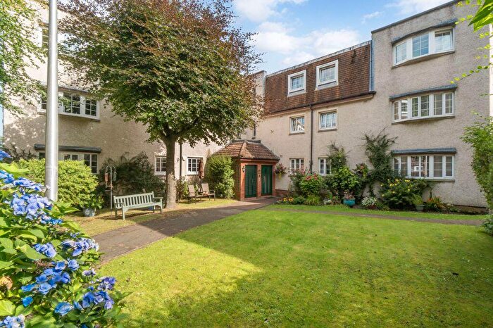 3 Bedroom Flat For Sale In Craufurd Court, / Braehead Drive, Barnton, Edinburgh, EH4