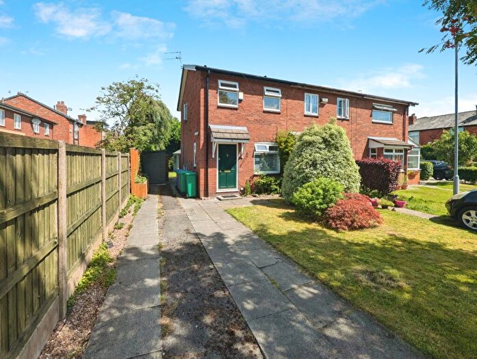 2 Bedroom Semi-Detached House To Rent In Aldford Close, Manchester, Greater Manchester, M20
