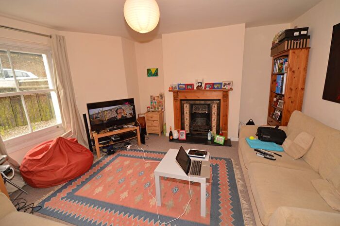 1 Bedroom Flat To Rent In Brandram Road, London, SE13