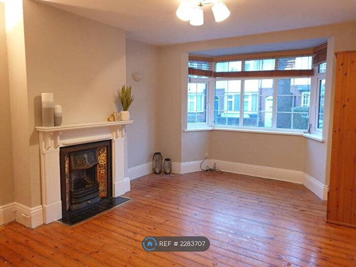 1 Bedroom Flat To Rent In Fosse Road South, Leicester, LE3