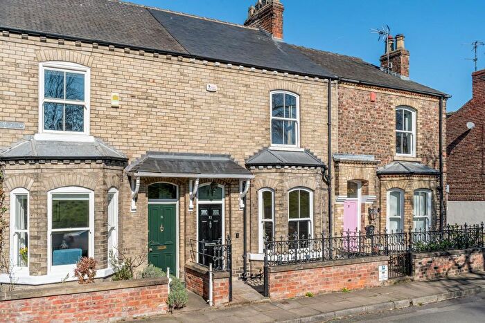 4 Bedroom Terraced House To Rent In Baile Hill Terrace, Bishophill, York, YO1