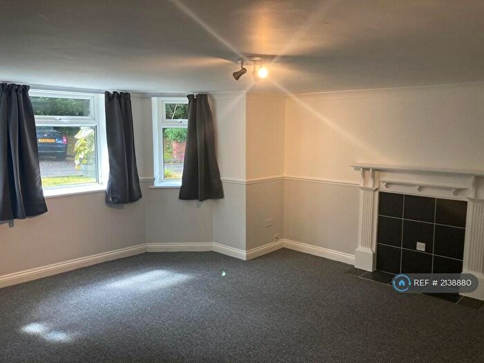 1 Bedroom Flat To Rent In Chorlton, Manchester, M21
