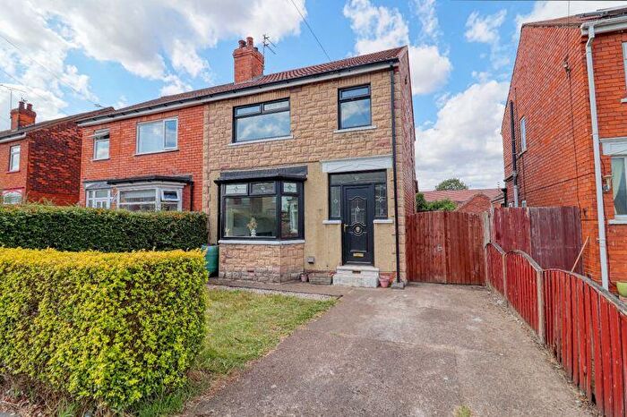 3 Bedroom Semi-Detached House For Sale In Lodge Road, Scunthorpe, DN15