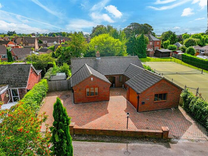 3 Bedroom Detached Bungalow For Sale In Milestone Lane, Pinchbeck, Spalding, PE11