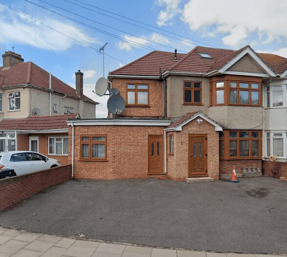 5 Bedroom Semi-Detached House To Rent In Morland Gardens, Southall, UB1