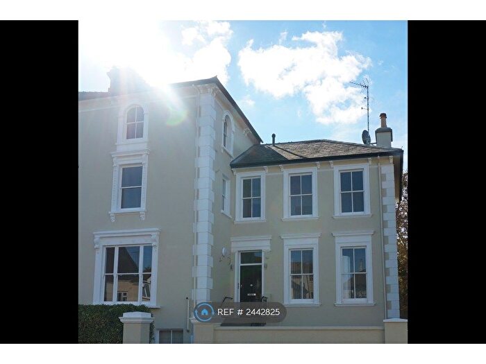 1 Bedroom Flat To Rent In Cadogan Road, Surbiton, KT6