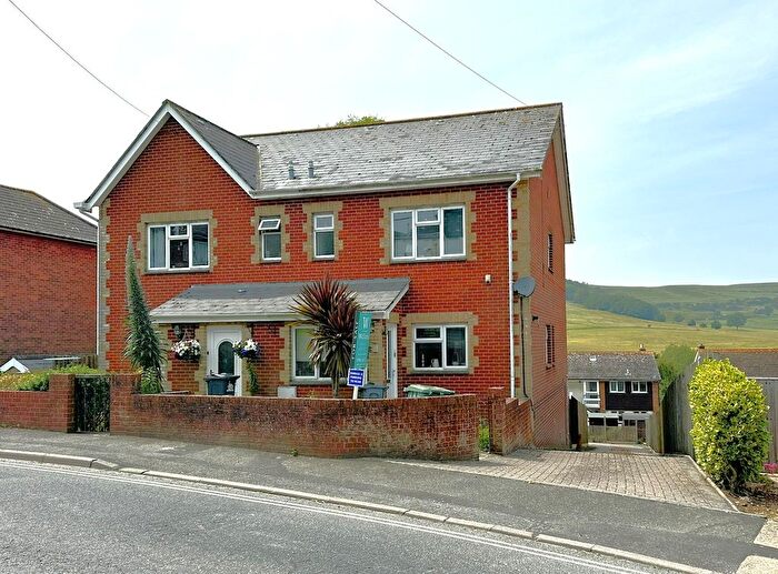 3 Bedroom Semi-detached House To Rent In Clarence Road, Wroxall, Isle Of Wight, PO38