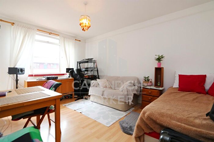 1 Bedroom Flat To Rent In Paveley House, Collier Street, Islington, London, N1