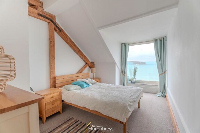 3 Bedroom Apartment To Rent In High Street, Swanage, BH19