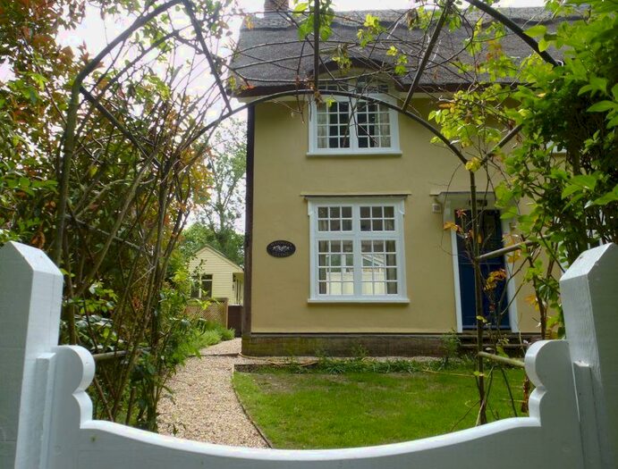 2 Bedroom House To Rent In Manor Lane, Horringer, IP29