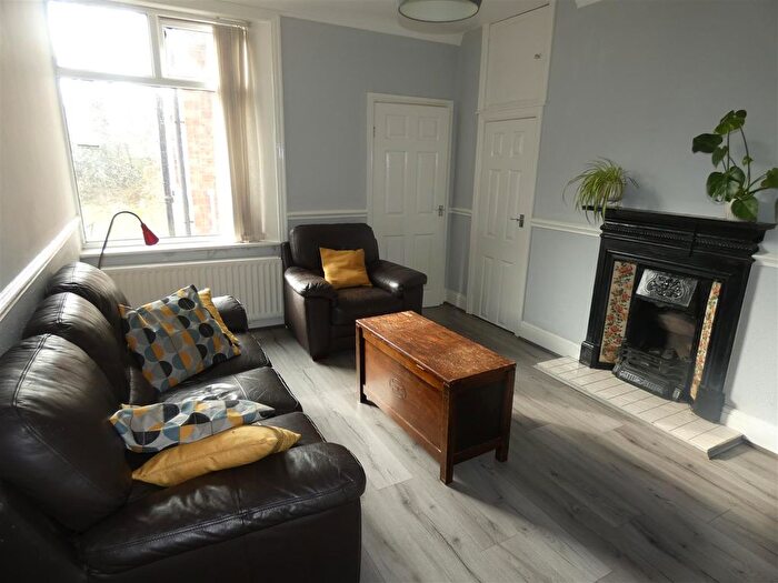 2 Bedroom Flat To Rent In Debdon Gardens, Heaton, NE6