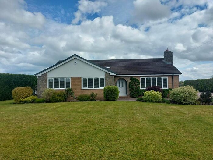3 Bedroom Detached Bungalow To Rent In Wettenhall Road, Poole, CW5
