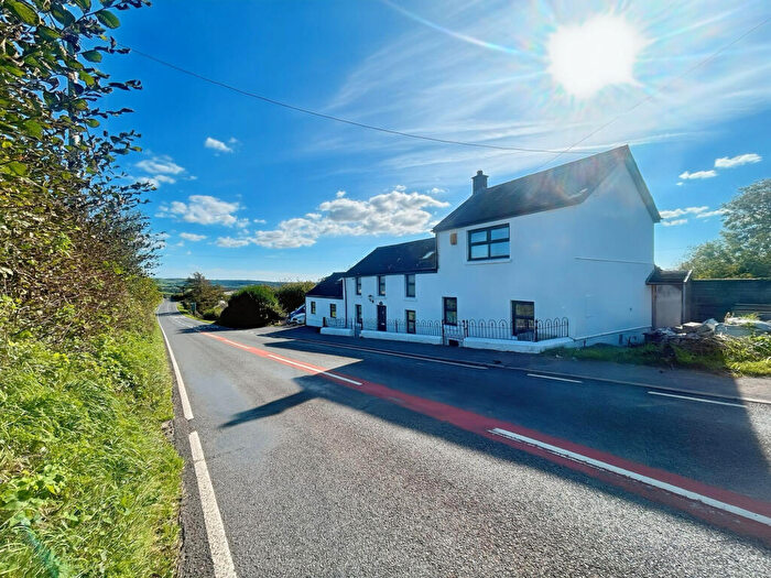 3 Bedroom Detached House For Sale In Bancycapel, Carmarthen, SA32