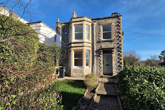 4 Bedroom Detached House For Sale In Copse Road, Clevedon, North Somerset, BS21