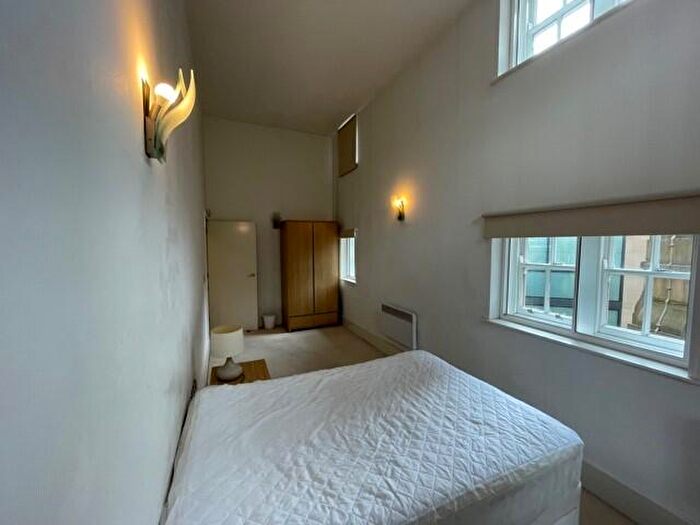 2 Bedroom Apartment To Rent In Holly Street, Sheffield, S1