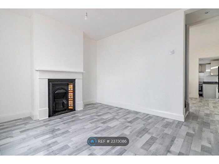 2 Bedroom Terraced House To Rent In Randolph Road, Gillingham, ME7